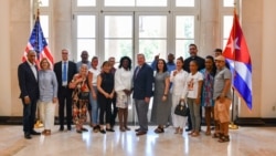 El encargado de negocios de EEUU en Cuba recibió en su hogar a representantes de la sociedad civil cubana. foto cortesía