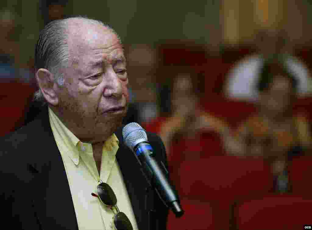 Diego Suárez, uno de los creadores de la Fundación Nacional Cubano Americana y actualmente miembro del Comité Ejecutivo de la Fundación Inspira América, dijo que es importante que los cubanos en la isla entiendan "que el pueblo cubano del exilio y el pueblo cubano de la isla somos un solo pueblo". 