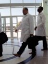 Médicos cubanos en Brasilia en un entrenamiento previo a incorporarse al programa Mais Médicos.