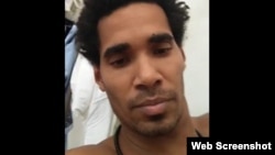 Luis Manuel Otero Alcántara, en una transmisión en directo por Facebook, en el quinto día de su huelga de hambre.