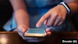 Una consecuencia grave de las restricciones impuestas al espacio digital en Cuba ha sido la "consolidación de la censura como política de estado". 