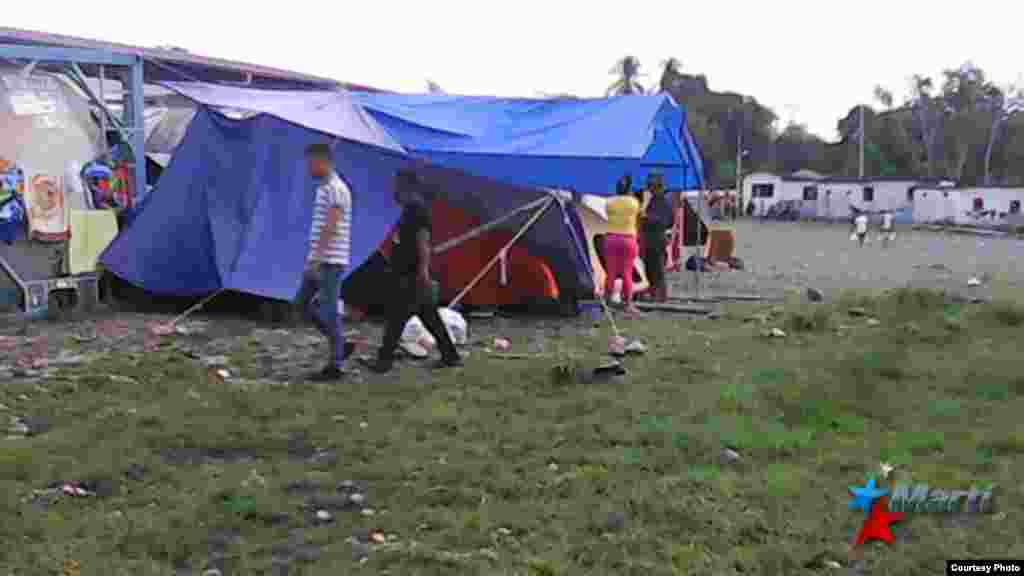 Cubanos varados en Panamá