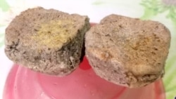 "Es Una Piedra": Residentes de Banes Denuncian la Pésima Calidad del Pan en Medio de la Escasez "Es Una Piedra": Residentes de Banes Denuncian la Pésima Calidad del Pan en Medio de la Escasez