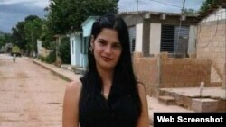 Sissi Abascal Zamora, la Dama de Blanco más joven de Cuba, en prisión política desde las protestas del 11 de julio de 2021. 