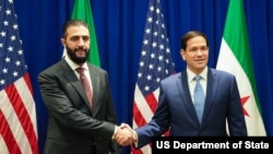 El secretario Marco Rubio se reúne con el presidente sirio Ahmed al-Sharaa en la ciudad de Nueva York, Nueva York, el 22 de septiembre de 2025. (Foto oficial del Departamento de Estado por Freddie Everett)