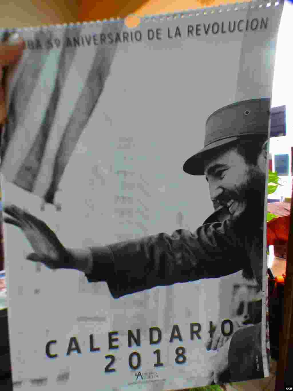 Calendario con portada de Fidel Castro a 8 CUC en libreria estatal de divisas Fayad Jamis, en La Habana.