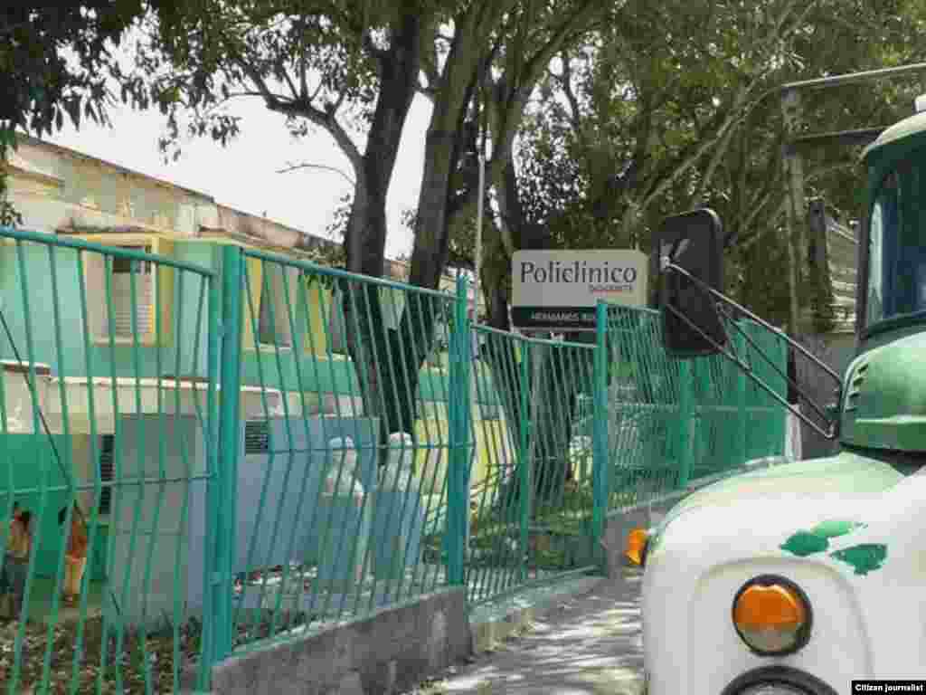 Dos obreros muertos murieron electrocutados en San Francisco de Paula por negligencia de la Empresa de Saneamiento de Aguas de La Habana, según el reportero independiente Steve Maikel Pardo. 