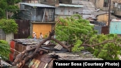Daños en viviendas en Veguita de Galo, en la Carretera del Morro, Santiago de Cuba.